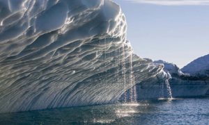 Iceberg fundiéndose